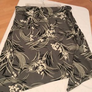 Merona Skirts - Grey print skirt Merona Skirts - Grey print skirt